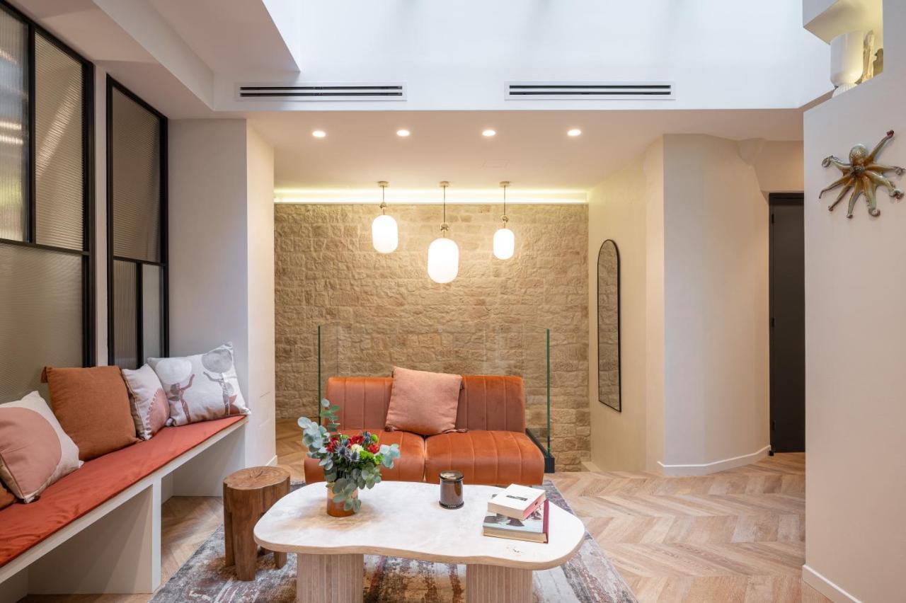 New Art Gallery Loft In The Heart Of 15